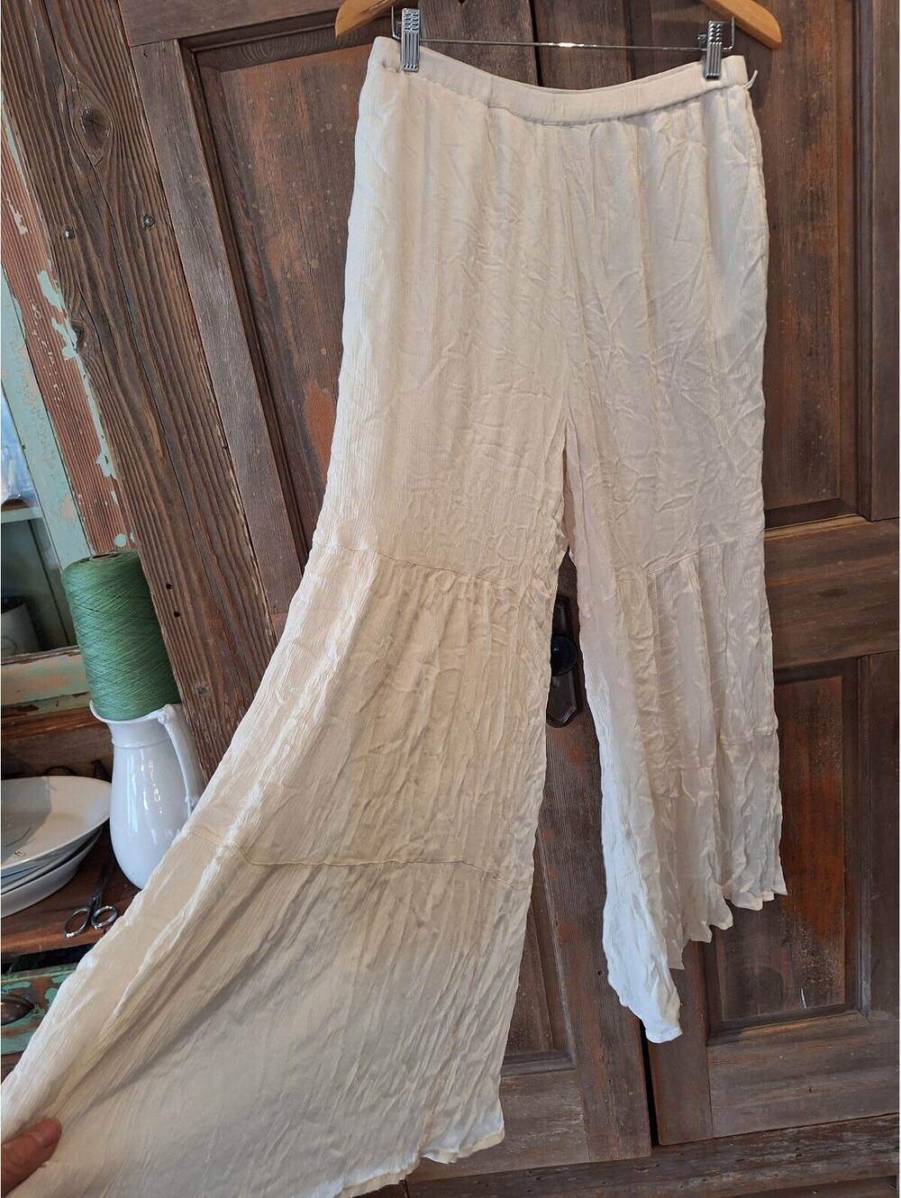 Boho pants, coolat style, ivory, Medium, Sundance. Pockets double lined.